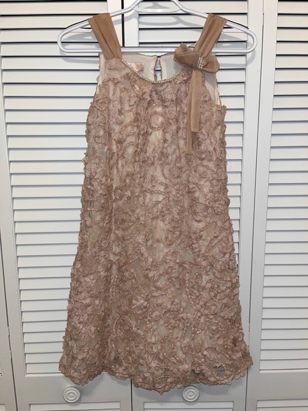 Girls Sleeveless champagne Beige Floral Party Dress Pearls Bow Zoe Ltd 12